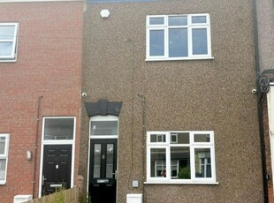 Terraced house to rent in Edward Street, Grimsby DN32