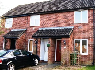 Terraced house to rent in Exeter Close, Basingstoke RG22