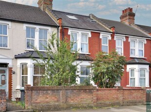 Terraced house to rent in Granville Road, Haringey, London N22