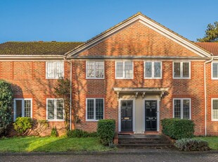 Terraced house to rent in Haddon Close, Weybridge, Surrey KT13