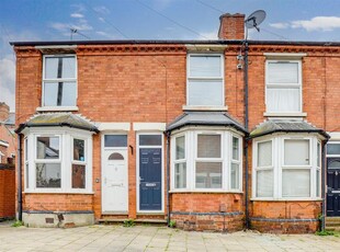 Terraced house to rent in Manor Avenue, Sneinton, Nottinghamshire NG2