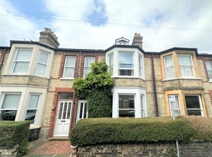 Terraced house to rent in Mawson Road, Cambridge CB1