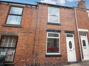 Terraced house to rent in Nelson Street, Chesterfield S41