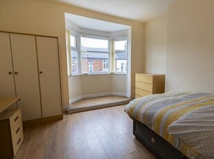 Terraced house to rent in Room 3 @ 67-69 Edleston Road, Crewe CW2