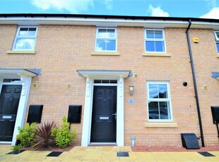 Terraced house to rent in Sherwood Close, Auckley, Doncaster DN9
