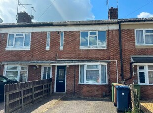 Terraced house to rent in Summerfield Close, Wisbech PE13
