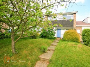 Terraced house to rent in Valley Road, Wivenhoe, Essex CO7