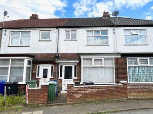 Terraced house to rent in Wall Street, Grimsby DN34
