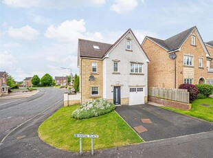 Town house for sale in 1 Kintail Place, Dunfermline KY11