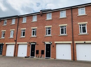Town house to rent in Mill Green, Congleton CW12