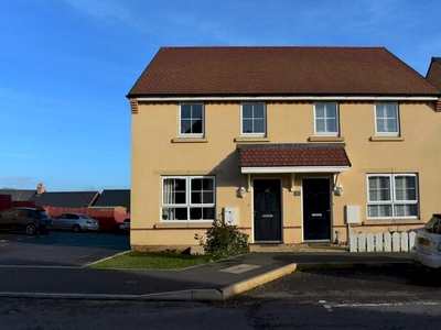 3 Bedroom Semi-Detached House To Rent