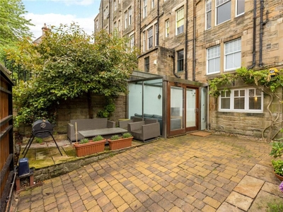 2 bedroom apartment for sale in Douglas Gardens Mews, West End, EH4