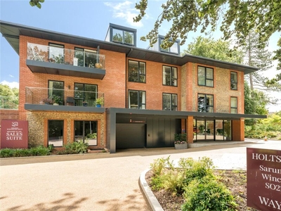 1 bedroom apartment for sale in Sarum Road, Winchester, Hampshire, SO22
