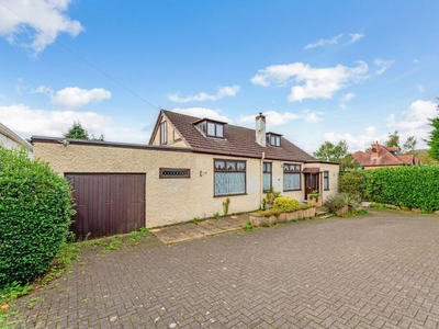 4 bedroom bungalow for sale in Bath Road, Worcester, WR5
