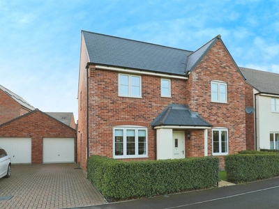 4 bedroom detached house for sale in Honywood Place, Whittington, Worcester, WR5