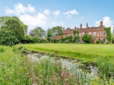 4 bedroom detached house for sale in Parish Road, Chartham, Canterbury, Kent, CT4