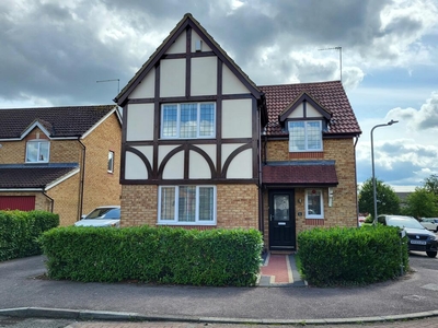 4 bedroom detached house for sale in Wootton , Northampton NN4