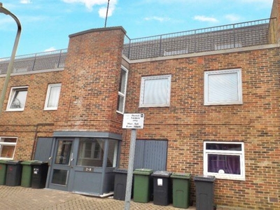 Flat to rent in Lower Brook Street, Winchester SO23