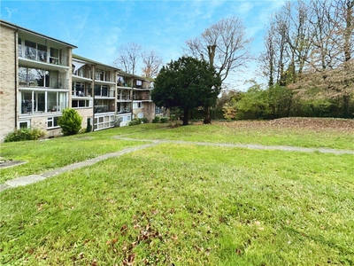Studio flat for sale in Northlands Drive, Winchester, Hampshire, SO23