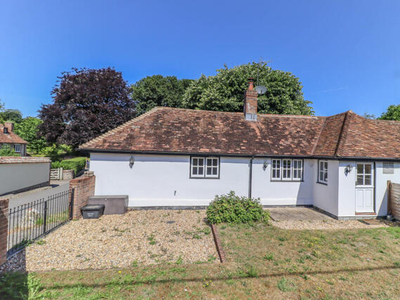 1 Bedroom Cottage For Sale In Salisbury
