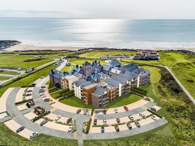 2 Bedroom Apartment For Sale In The 18th At The Links, Rest Bay