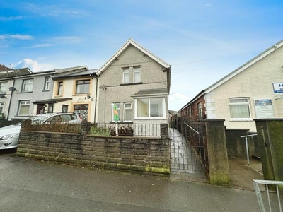 2 Bedroom End Of Terrace House For Sale In Cefn Hengoed