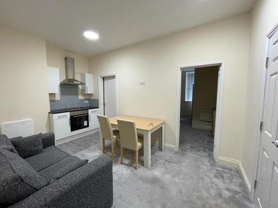 2 Bedroom Flat For Rent In Middlesbrough, North Yorkshire