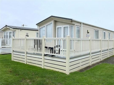 2 Bedroom Park Home For Sale In Christchurch, Dorset