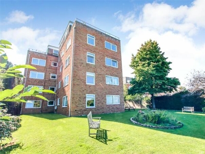 3 Bedroom Apartment For Sale In Lymington, Hampshire