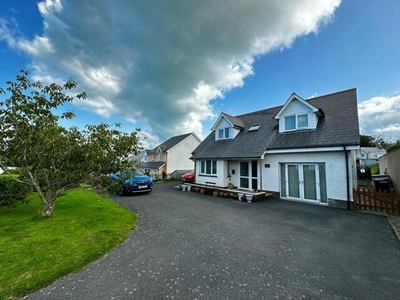 3 Bedroom Bungalow For Sale In New Quay