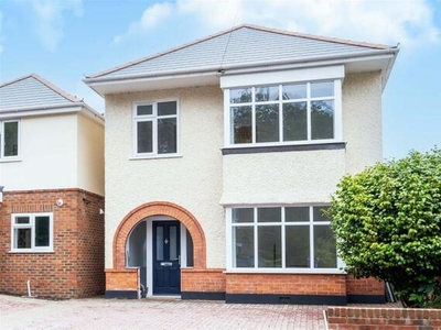 3 Bedroom Detached House For Sale In Christchurch