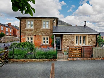 3 Bedroom Detached House For Sale In Sherford Street