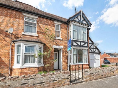 3 Bedroom End Of Terrace House For Sale In Evesham, Worcestershire