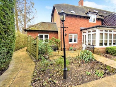 3 Bedroom End Of Terrace House For Sale In Newbury, Berkshire