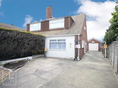 3 Bedroom Semi-detached House For Sale In Frinton-on-sea, Essex
