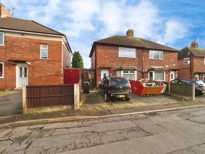 3 Bedroom Semi-detached House For Sale In Newthorpe, Nottingham