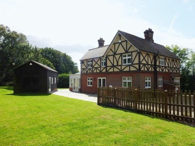 4 Bedroom Character Property For Rent In Nr Bishops Waltham / Winchester