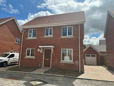 4 Bedroom Detached House For Sale In Claydon Park, Off Beccles Road