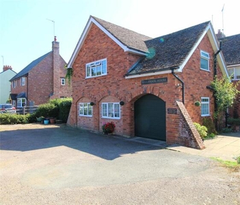 4 Bedroom End Of Terrace House For Sale In Byfield, Northamptonshire