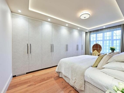 4 Bedroom Flat For Sale In Putney Heath, London