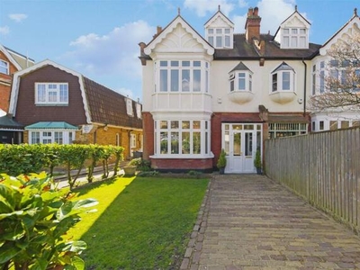 4 Bedroom House For Sale In West Wimbledon