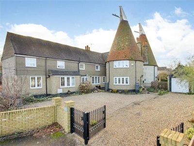 4 Bedroom Link Detached House For Sale In Longfield, Kent