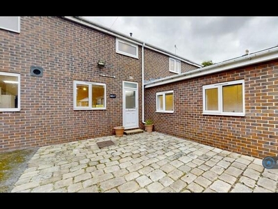4 Bedroom Semi-detached House For Rent In Sheffield