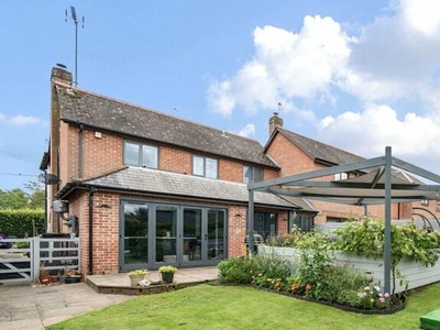 4 Bedroom Semi-detached House For Sale In Alresford, Hampshire