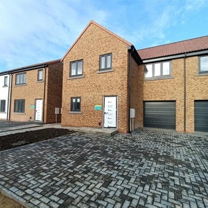 4 Bedroom Semi-detached House For Sale In Greatham, Hartlepool