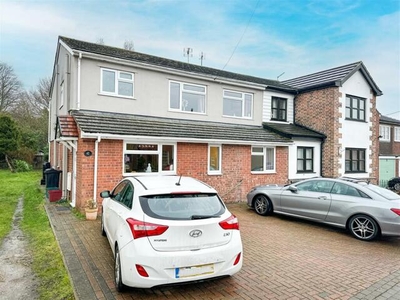 4 Bedroom Semi-detached House For Sale In Weeley