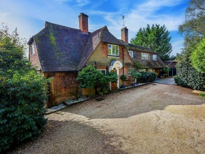 5 Bedroom Detached House For Sale In Liss, Hampshire