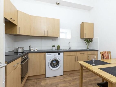 5 Bedroom Flat For Rent In City Centre