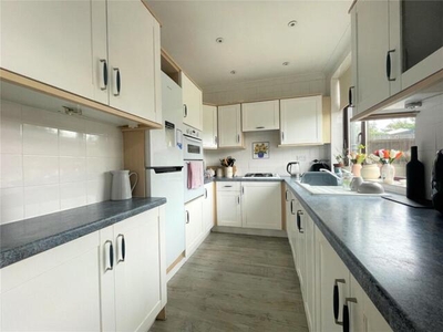 5 Bedroom Semi-detached House For Sale In South Welling, Kent