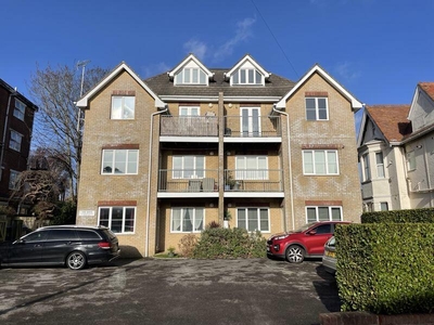 2 bedroom flat for rent in Two bedroom Flat - Boscombe - Newly Renovated £1295 pcm , BH5